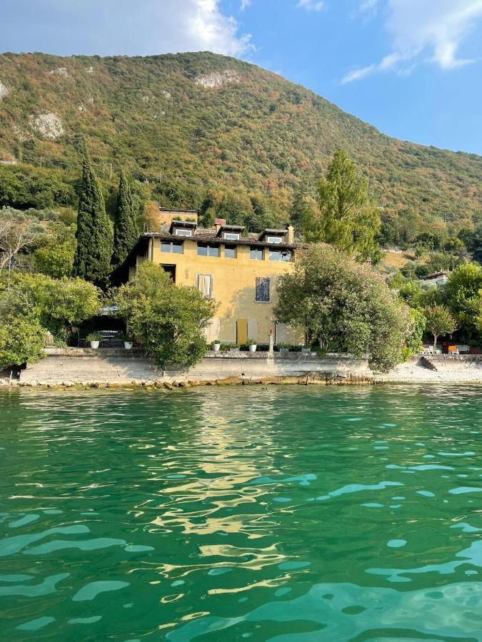 سولتسانو L'Oleandro Sul Lago D'Iseo B&B المظهر الخارجي الصورة