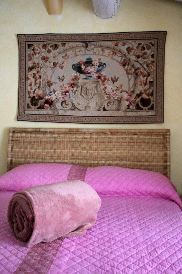 سولتسانو L'Oleandro Sul Lago D'Iseo B&B المظهر الخارجي الصورة