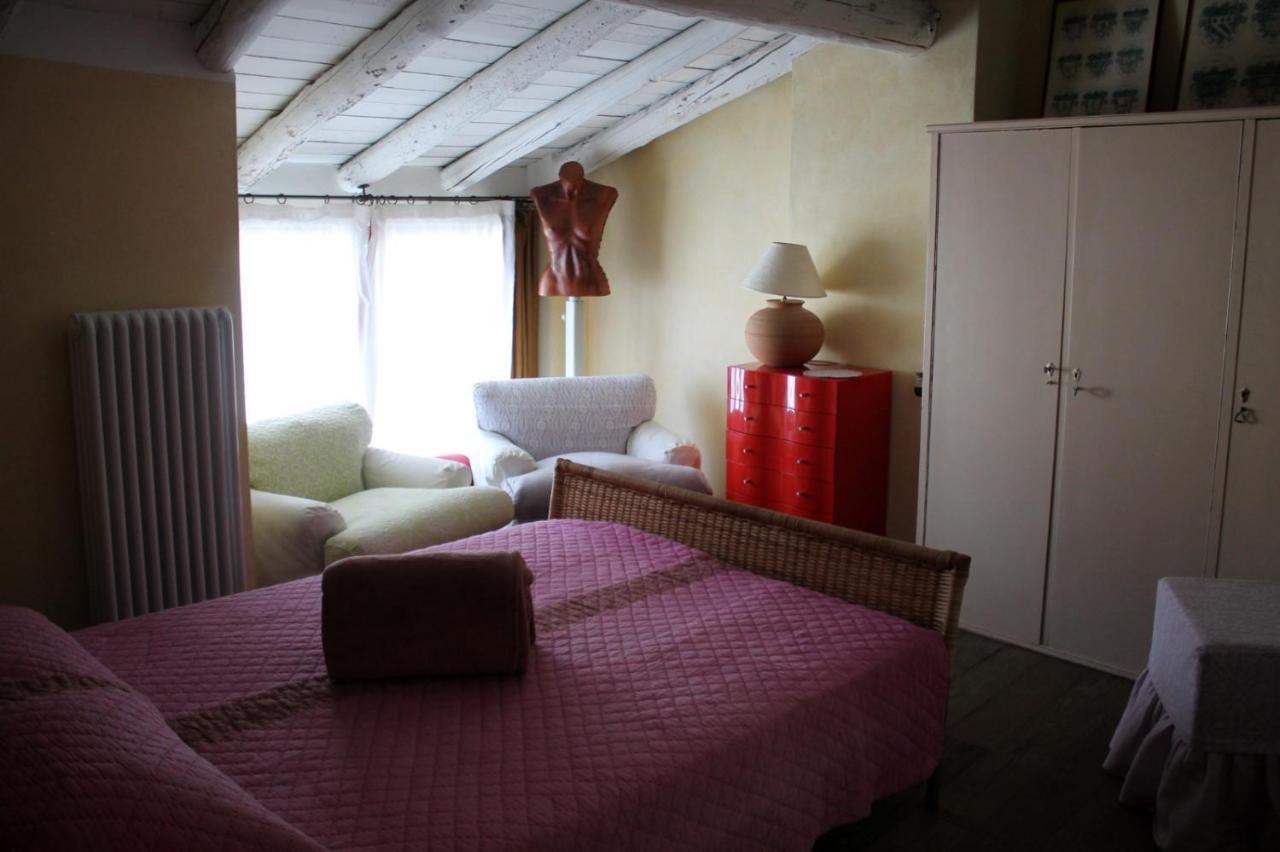 سولتسانو L'Oleandro Sul Lago D'Iseo B&B المظهر الخارجي الصورة